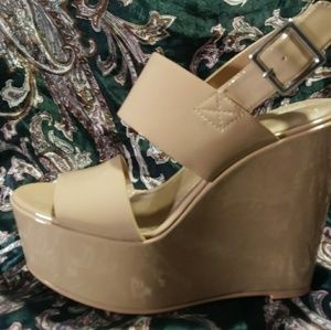 Womans 5 inch platform shoes